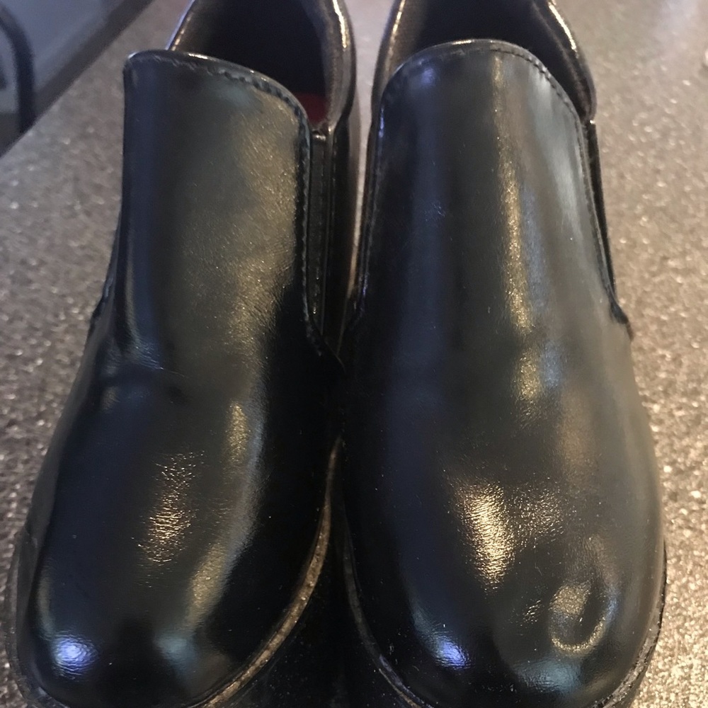 Casual shoes